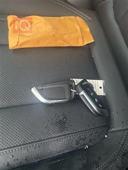 بی ئێم دەبڵیو i4